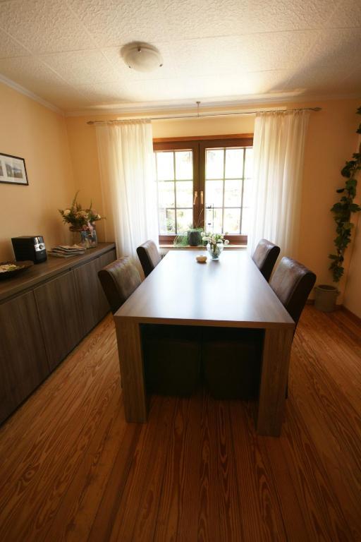 Landgasthof Em Lade Dahlem  Εξωτερικό φωτογραφία